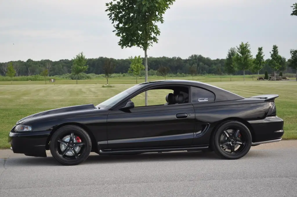 mustang057.jpg