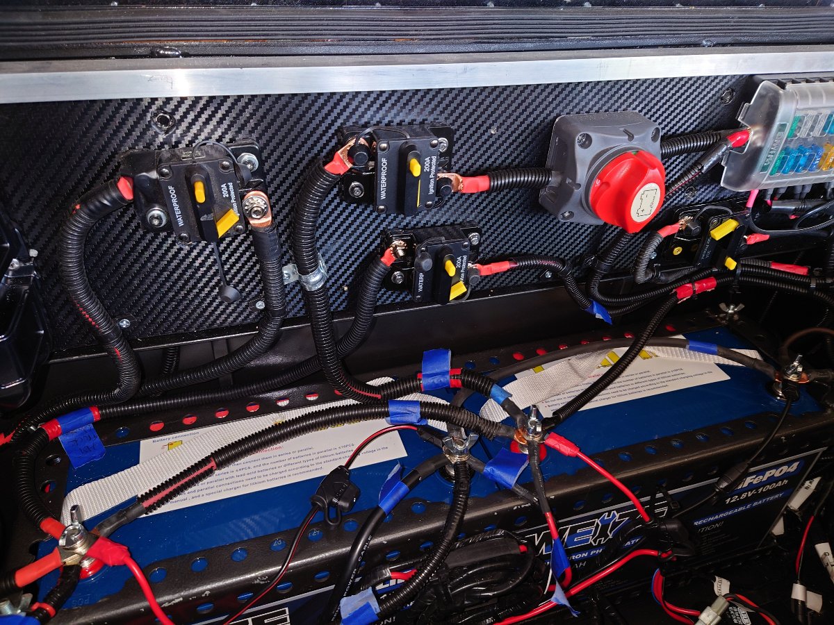 New batteries and waterproof 200a breakers installed.JPG