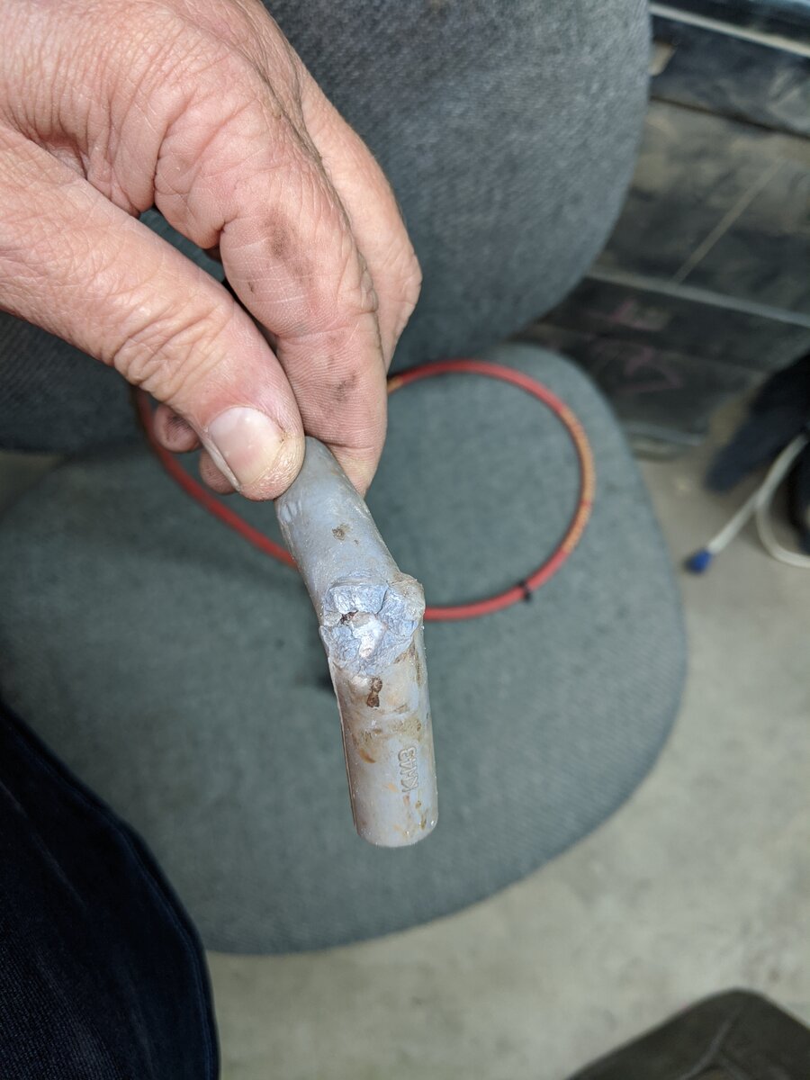 num 8 spark plug wire.jpg