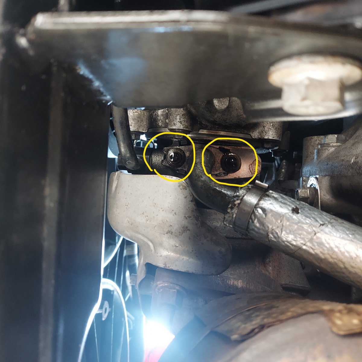 oil leak - view from underneath.jpg