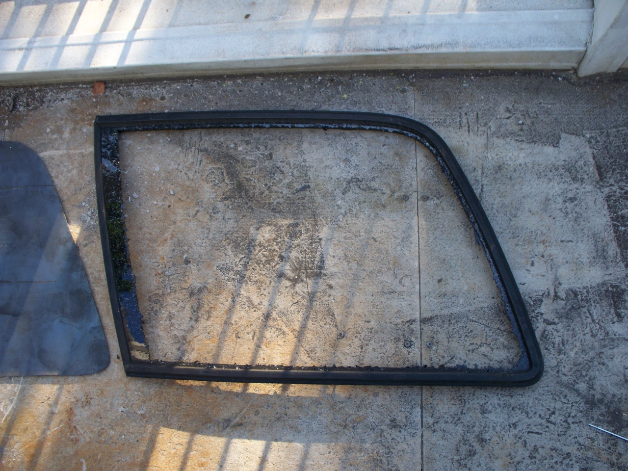 Old rubber gasket..JPG