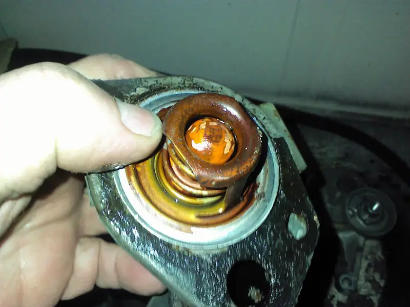 OLD THERMOSTAT.jpg