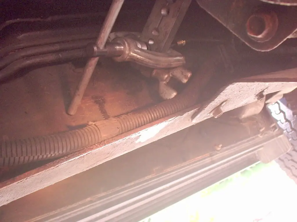 onvehicleflaringfixture2.jpg