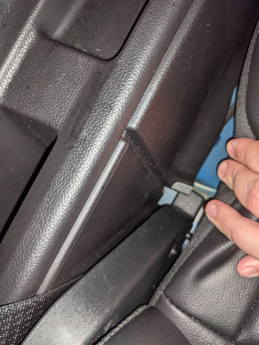 How to Remove Third Row Bottom Seat Cushion | Ford Explorer - Ford Ranger Forums - Serious 2017 Ford Explorer 3rd Row Seat Removal