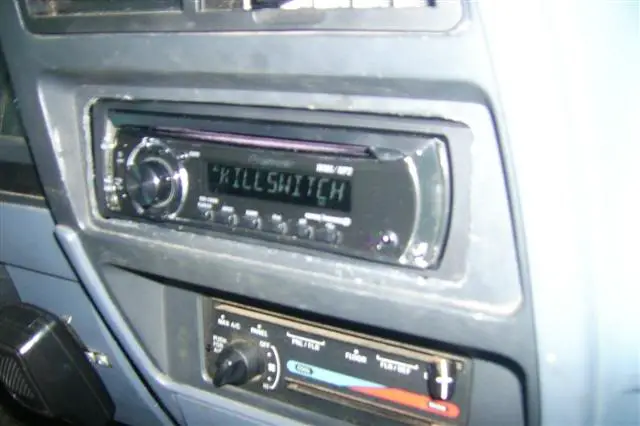 radio3.jpg