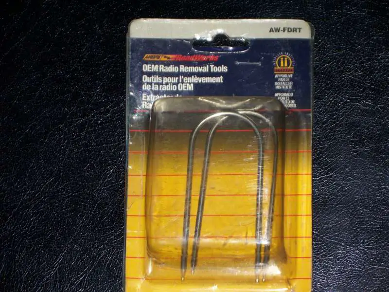 Radio_removal_tool_kit_.jpg