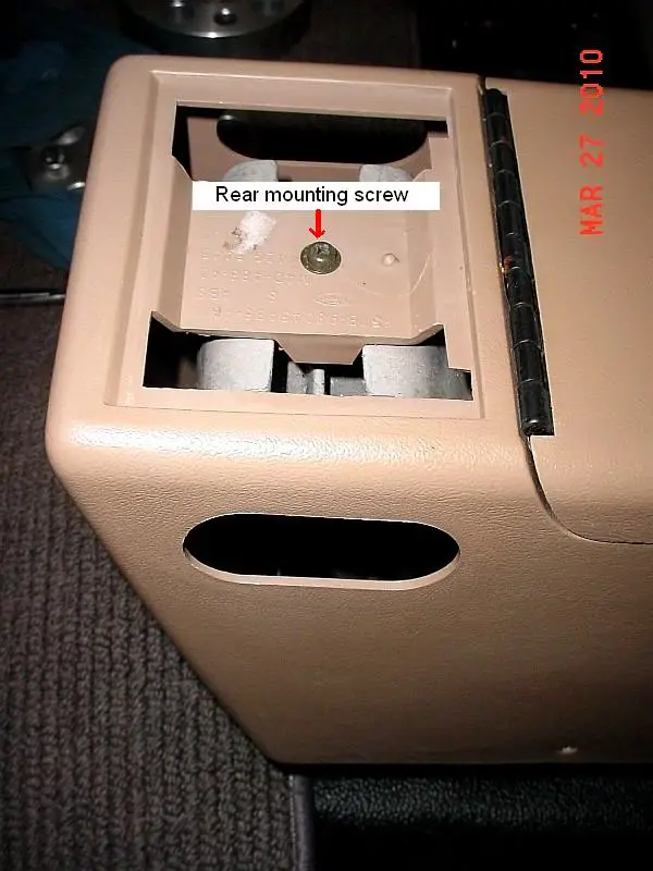 Rearconsoleattachmentpoint.jpg