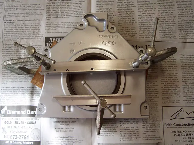 RearMainSeal1.jpg