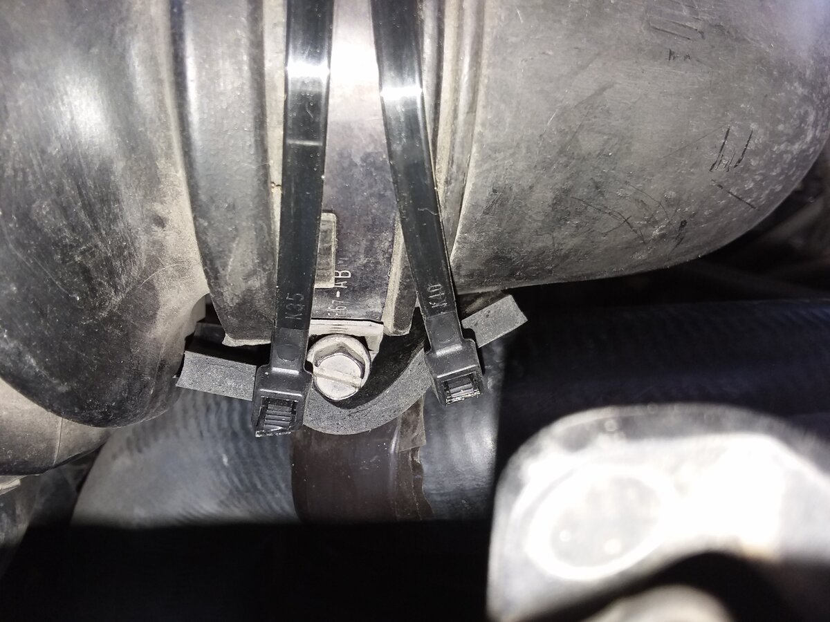 redneck rad hose temp fix.jpg