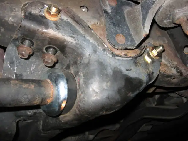 replacing_rivets_2.jpg
