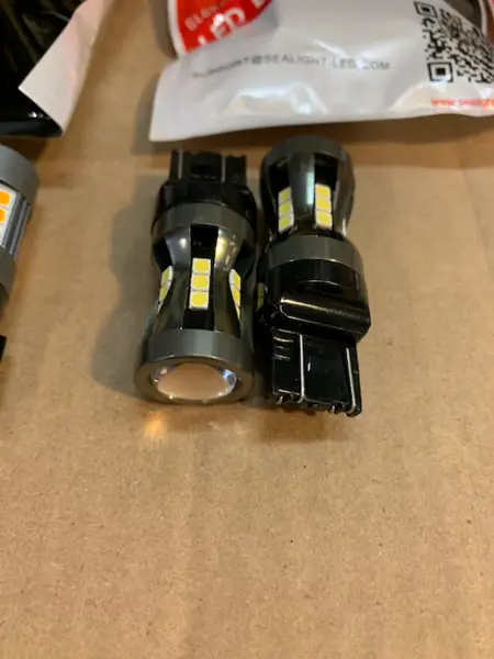 Reverse Bulbs.png