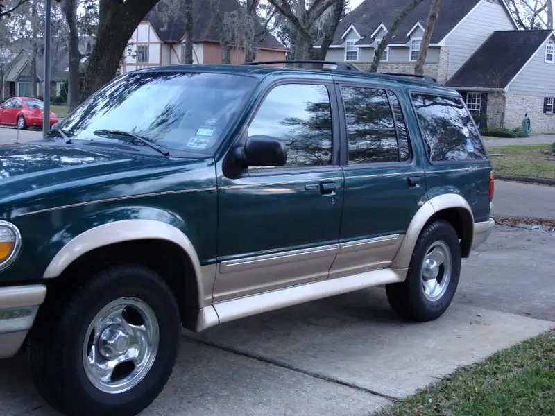 RyanzCar002.jpg