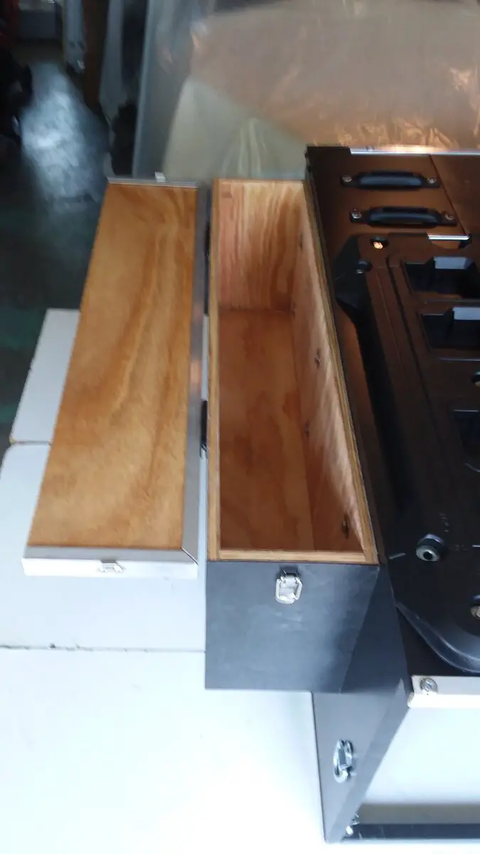 S Box lid open 3.jpg