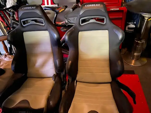 Seats.jpg