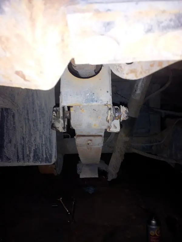 SHACKLE CLAMP PRESSED SMALL.jpg