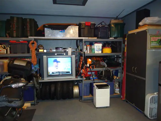 Shelves TVSM.JPG