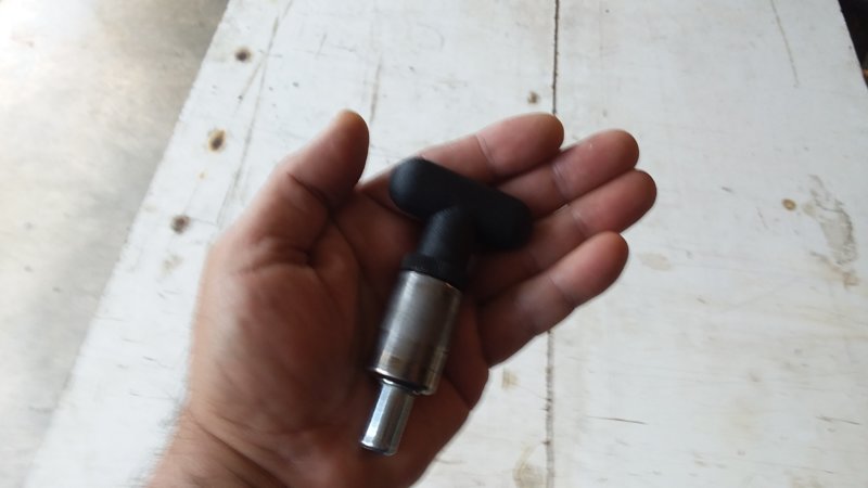 Slide latch in hand.jpg
