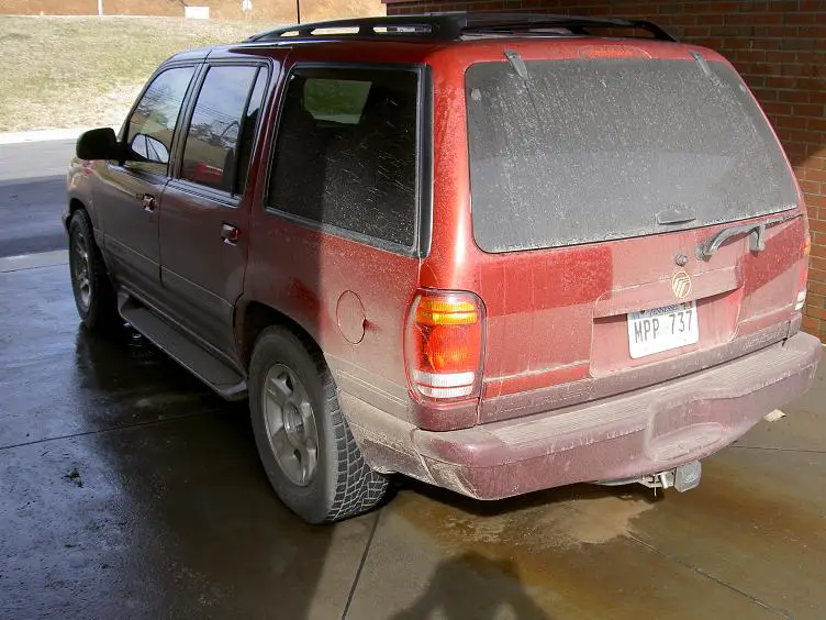 Snowday02130602.JPG