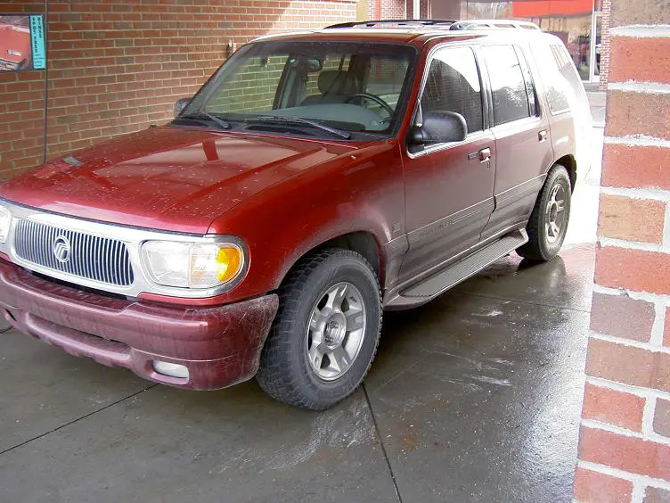 Snowday02130603.JPG
