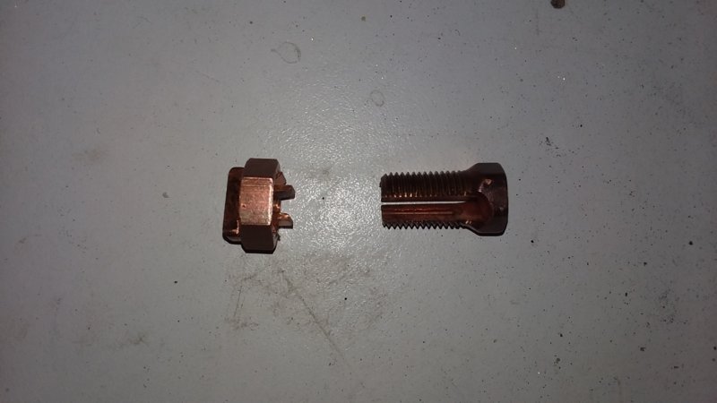 Split lug separated.jpg