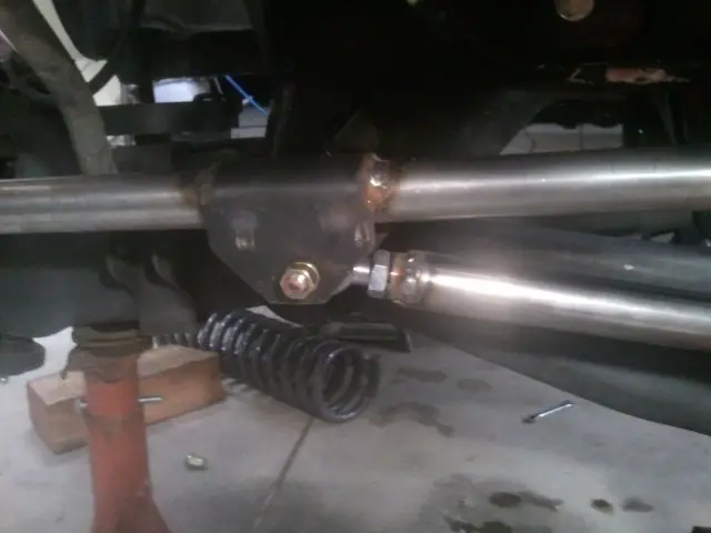 steering saddle.jpg