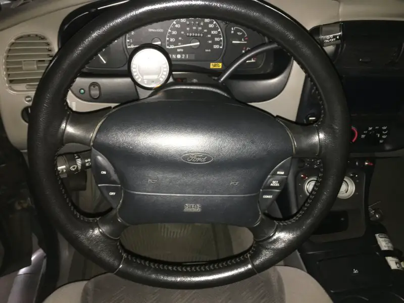 Steering Wheel.JPG