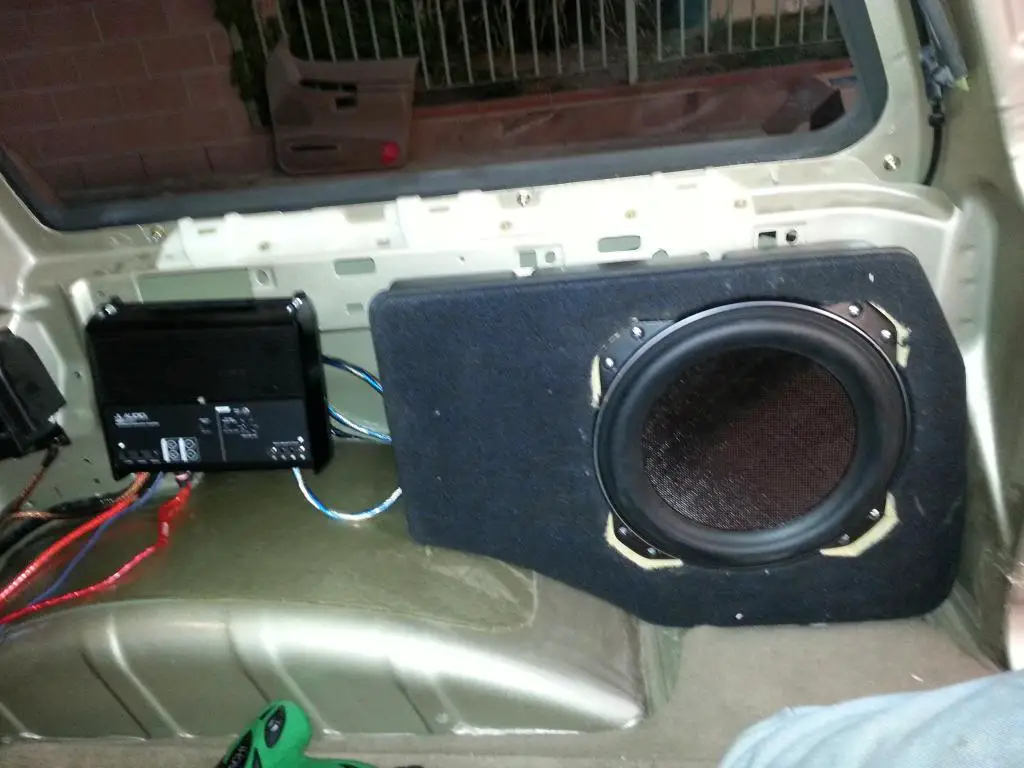 sub_installed_zpse5e3e39d.jpg