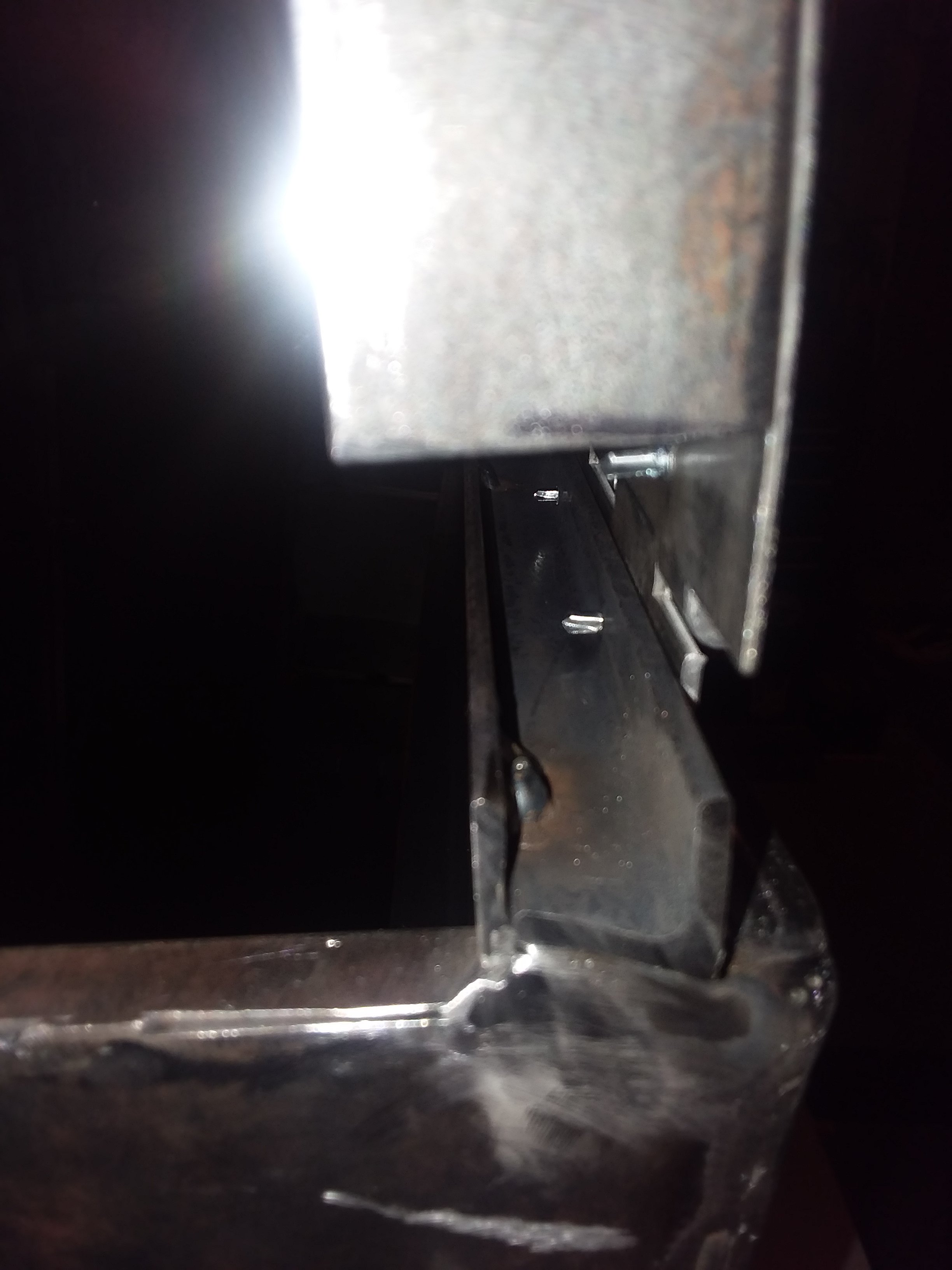 t box lid rain channel.jpg