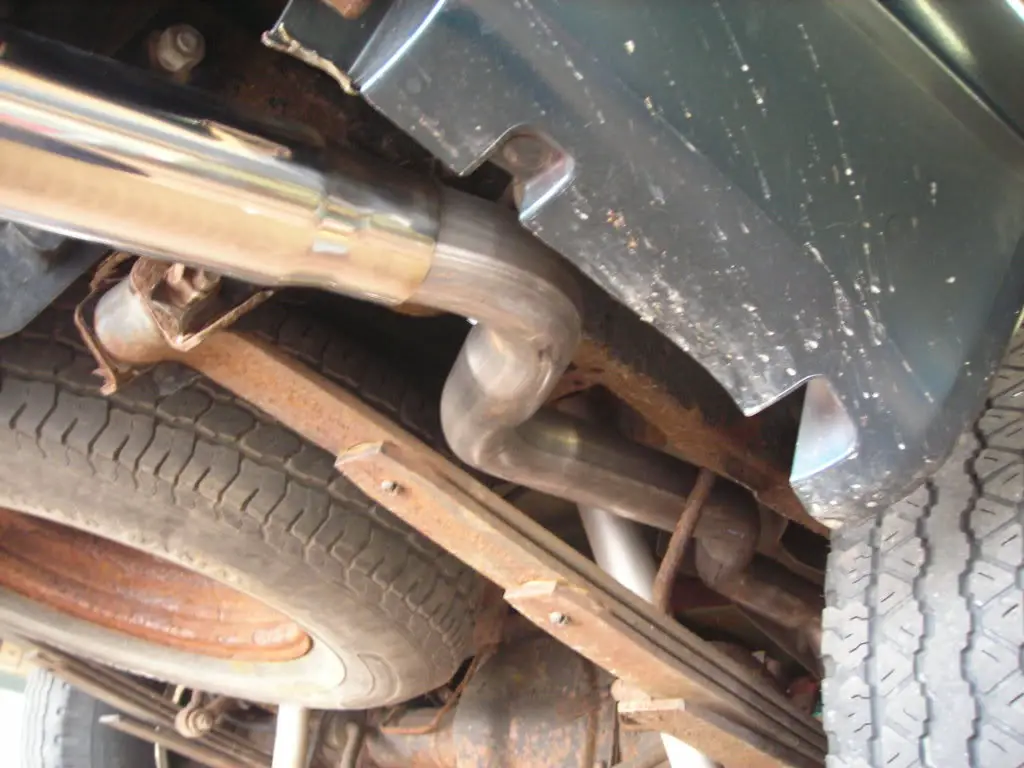 Tailpipe2.jpg