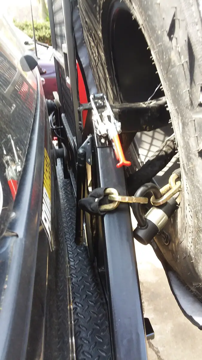 TF8 Hatch gap.jpg