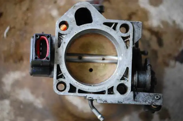 Throttlebody5.jpg