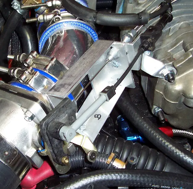 ThrottleCable3.jpg