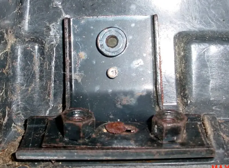 TieDownSupportBracket002.jpg