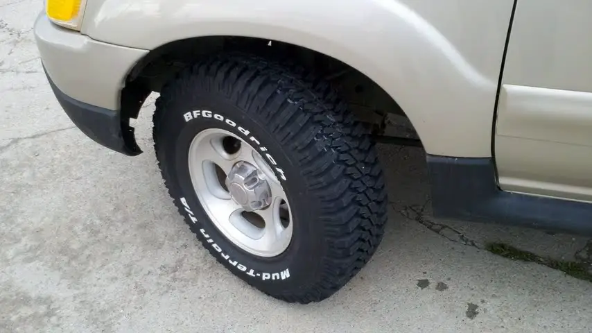 tire1.jpg