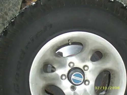tire2.jpg