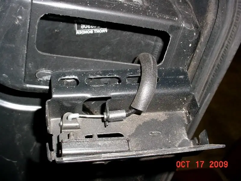 Tonneaucoverparts2001small.jpg