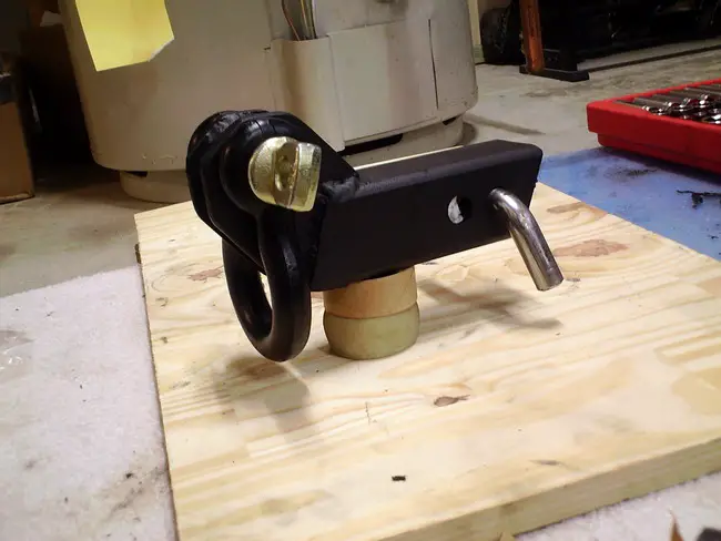 tow_shackle_1.jpg