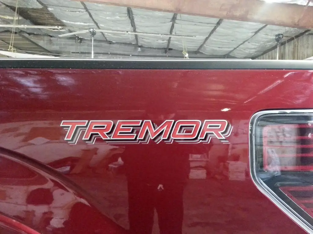 tremor3_zpsd0c9cb85.jpg