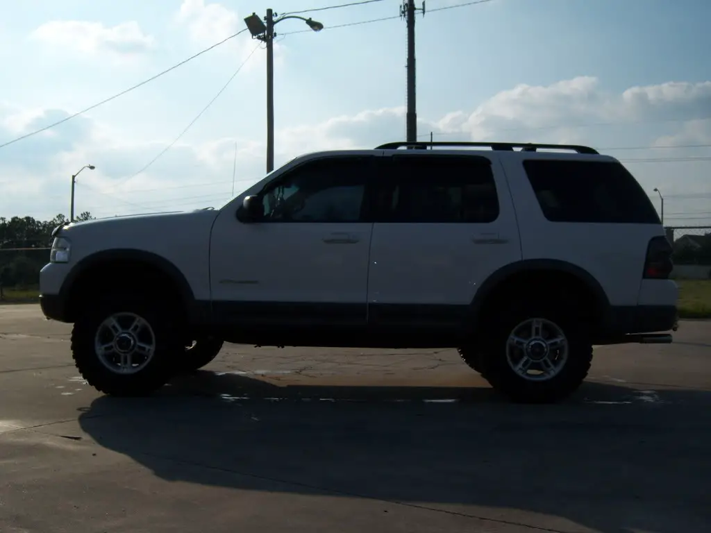 Truck001.jpg
