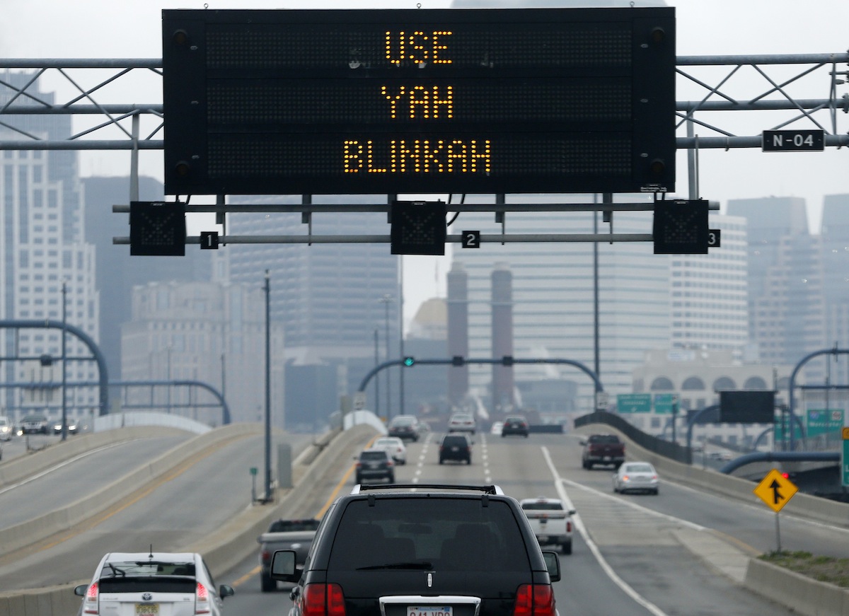 Use-Yah-Blinkah.jpg