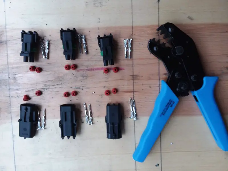 waterproof connectors.jpg