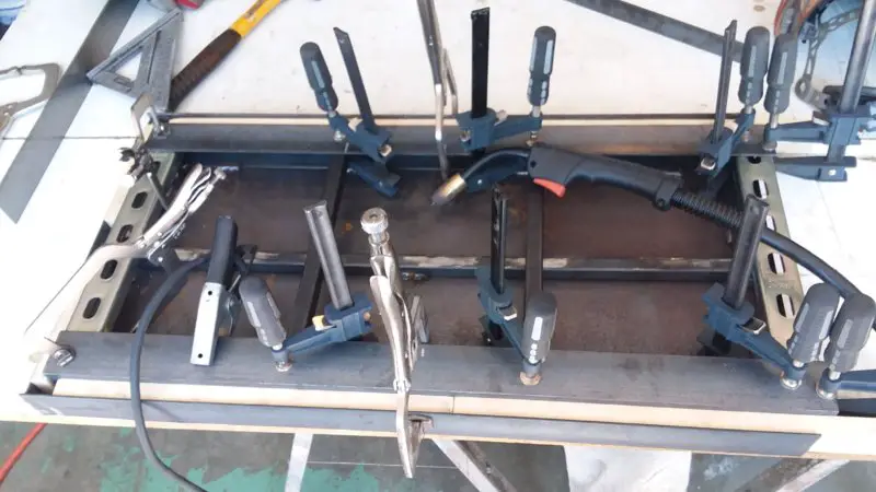 welding bottom cross braces.jpg