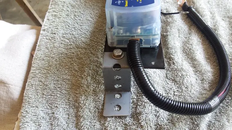 Z bracket on charge bracket.jpg