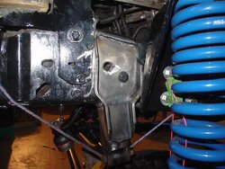 tracbar bracket 1.JPG