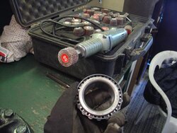 D44 gear and locker install 10.JPG