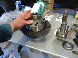 D44 gear and locker install 19.JPG