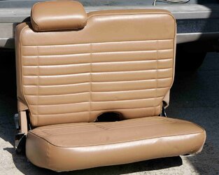 1995 explorer seat view 2 compr.jpg