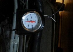160120 Oil Pressure Gauge Good 2.jpg