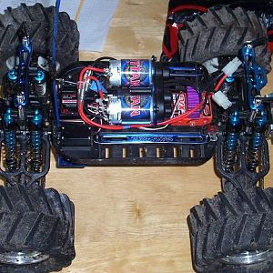 traxxaS_under_body