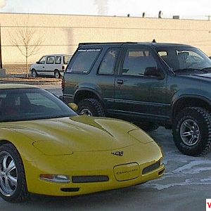 Dad's Z06 and my Xplorer